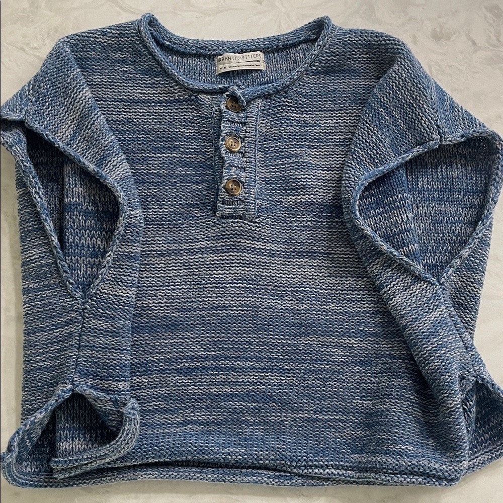 Urban Outfitters sleeveless Cropped Knit Sweater Vest Blue Boxy Fit size Medium